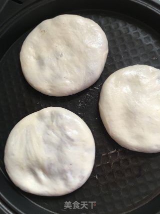 牛肉洋葱馅饼的做法步骤：10