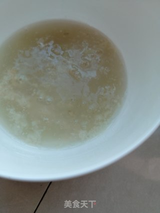 牛肉炒辣椒的做法步骤：2