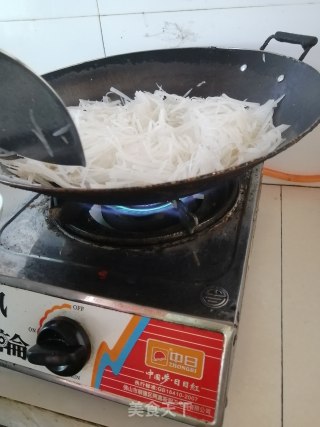 清炒白萝卜的做法步骤：5