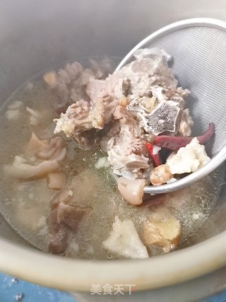 锅仔羊肉的做法步骤：6