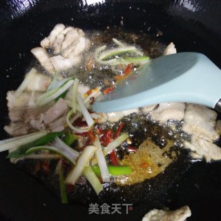 五花肉炖白菜冻豆腐的做法步骤：8