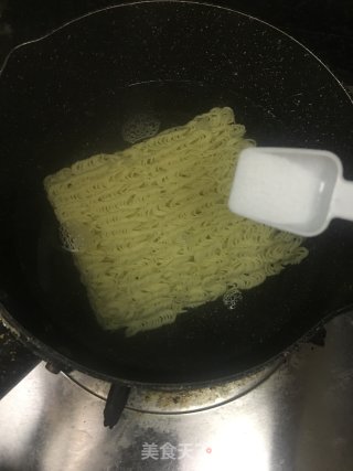 牛腩汤面的做法步骤：10