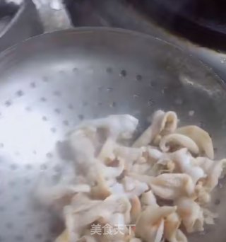 捞汁鸟贝的做法步骤：2