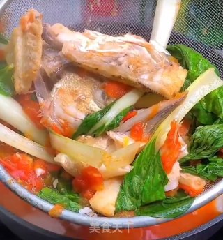 番茄鲈鱼的做法步骤：7