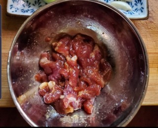 平菇炒肉片的做法步骤：3