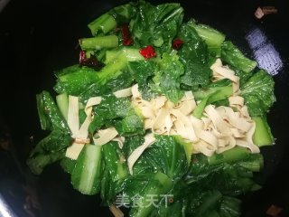 小白菜炒千张的做法步骤：9
