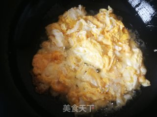 荷兰豆红椒炒鸡蛋的做法步骤：5