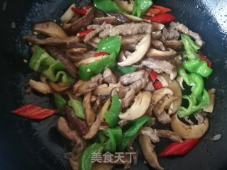 螺丝椒香菇炒牛柳的做法步骤：13