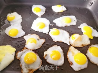 鹌鹑蛋一碗香的做法步骤：2