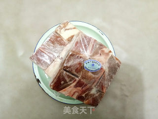 红烧羊肉的做法步骤：1