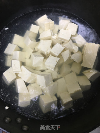 砂锅豆腐的做法步骤：2