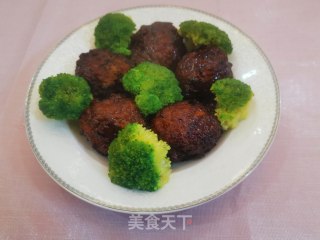 红烧狮子头的做法步骤：16
