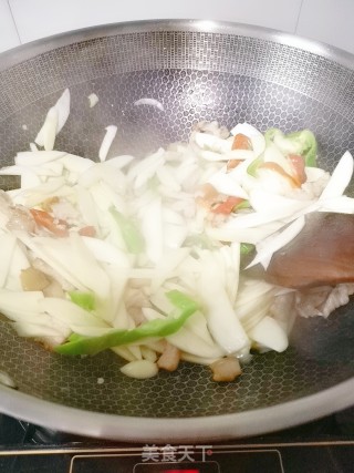 茭白炒肉的做法步骤：6