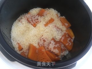 咸甜的南瓜焖饭的做法步骤：4