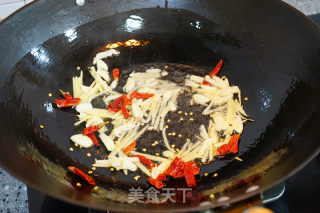 青椒炒香干的做法步骤：7