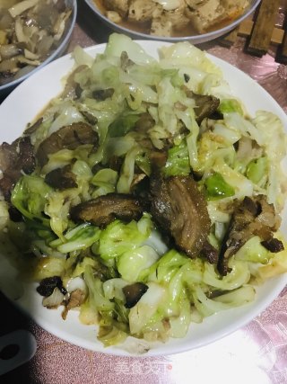 腊肉包菜的做法步骤：4