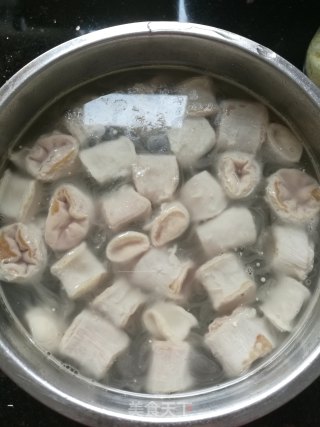 苦菜大肠头汤的做法步骤：5