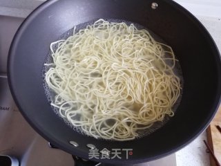 三鲜炒面的做法步骤：3
