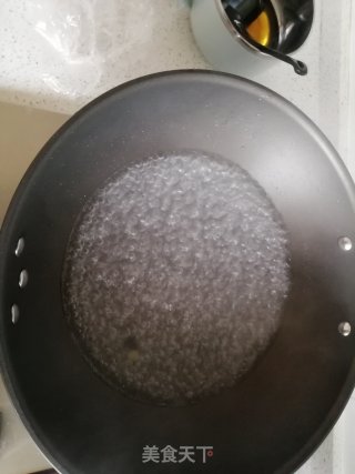 牛肉酸辣米线的做法步骤：3
