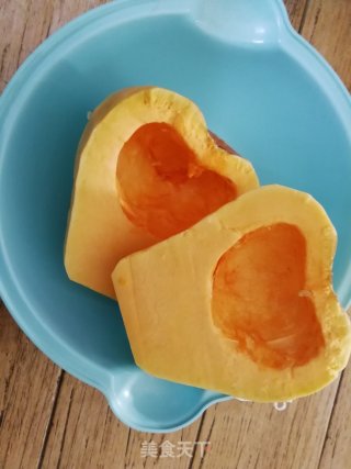 南瓜蒸饺的做法步骤：1