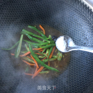 海参煎蛋炒牛筋面的做法步骤：19