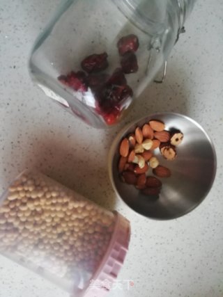 红枣豆浆的做法步骤：1