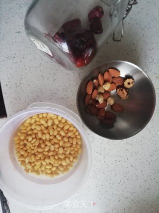 红枣豆浆的做法步骤：2