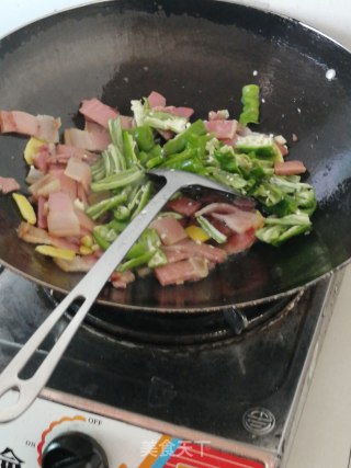 火腿炒莴笋的做法步骤：7