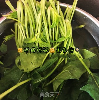原创【????仙草味道????私房菜????】❤️亲子味道❤️菠菜紫菜虾皮面????的做法步骤：1