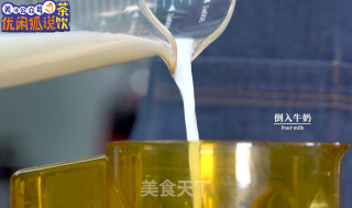 草莓燕麦奶昔的做法步骤：6