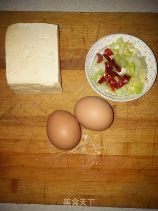 鸡刨豆腐的做法步骤：1