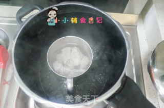 10个月以上排骨海带汤的做法步骤：4