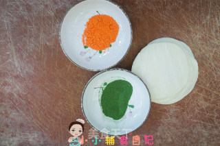 12个月以上改良升级版果蔬葱油饼的做法步骤：1