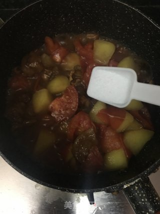 番茄土豆焖牛腩的做法步骤：7