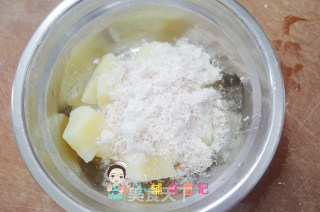 10个月以上辅食双色土豆肉末丸子汤的做法步骤：3
