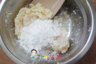10个月以上辅食双色土豆肉末丸子汤的做法步骤：4