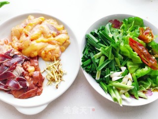 炒鸡杂的做法步骤：2
