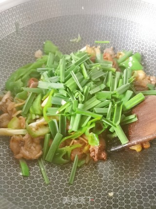 炒鸡杂的做法步骤：12