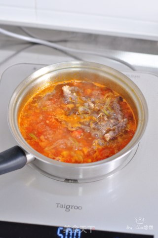 番茄肥牛生菜面的做法步骤：5