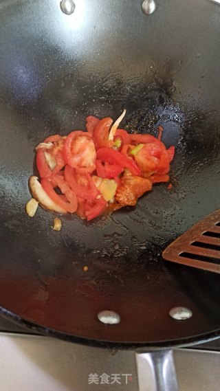番茄荷包蛋汤面的做法步骤：4