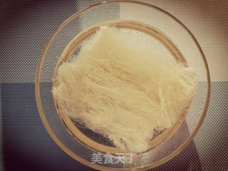 新竹炒米粉的做法步骤：1