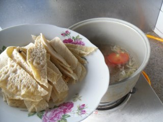 西红柿热汤饼的做法步骤：6