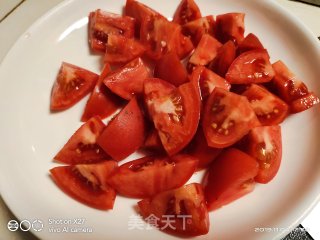 青椒油豆腐焖草鱼的做法步骤：4