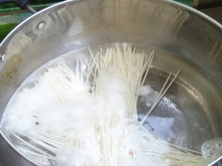 番茄土豆盖浇面的做法步骤：9