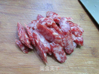 青椒香肠炒腐竹的做法步骤：3