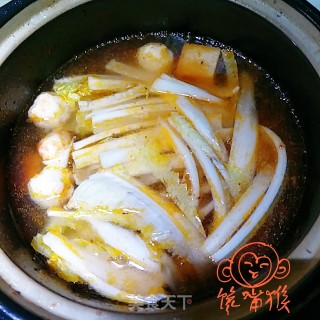 海鲜砂锅抻面的做法步骤：10