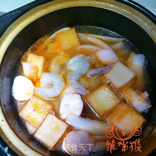 海鲜砂锅抻面的做法步骤：12