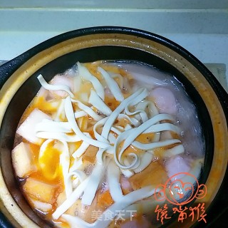 海鲜砂锅抻面的做法步骤：14