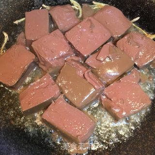 茼蒿鸭血汤的做法步骤：6