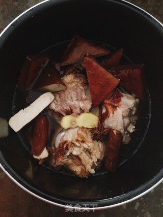 酱猪骨豆干的做法步骤：6